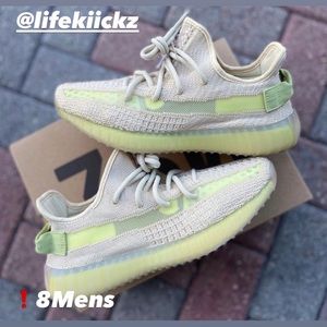 YEEZY BOOST 350 V2
FLAX
SIZE 8